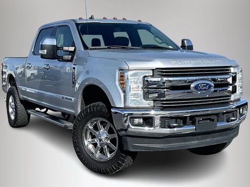 Used 2019 Ford F350 Lariat w/ Lariat Ultimate Package image 1