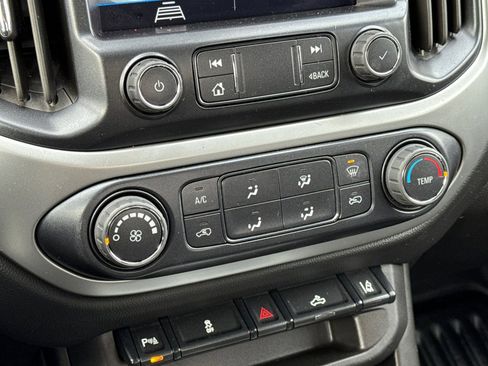 Used 2022 Chevrolet Colorado LT w/ Fleet Safety Package image 21