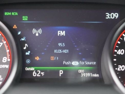 Used 2024 Toyota Camry XSE image 39