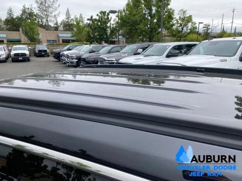 Used 2026 Jeep Compass Limited AWD/4WD image 11