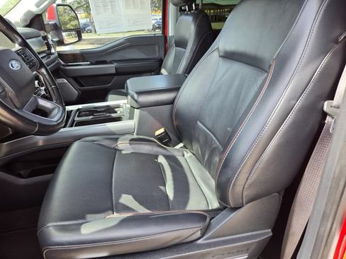 Used 2023 Ford F250 Lariat w/ Lariat Ultimate Package AWD/4WD image 4