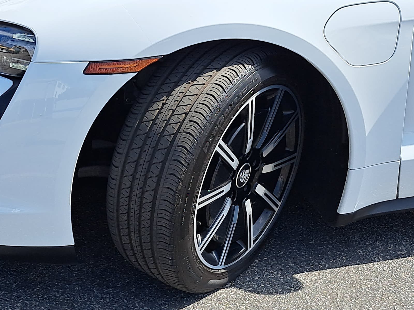 Used 2021 Porsche Taycan RWD image 35