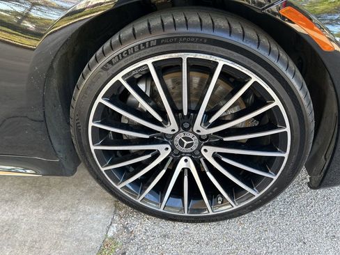 Used 2023 Mercedes-Benz S 500 4MATIC w/ AMG Line image 24