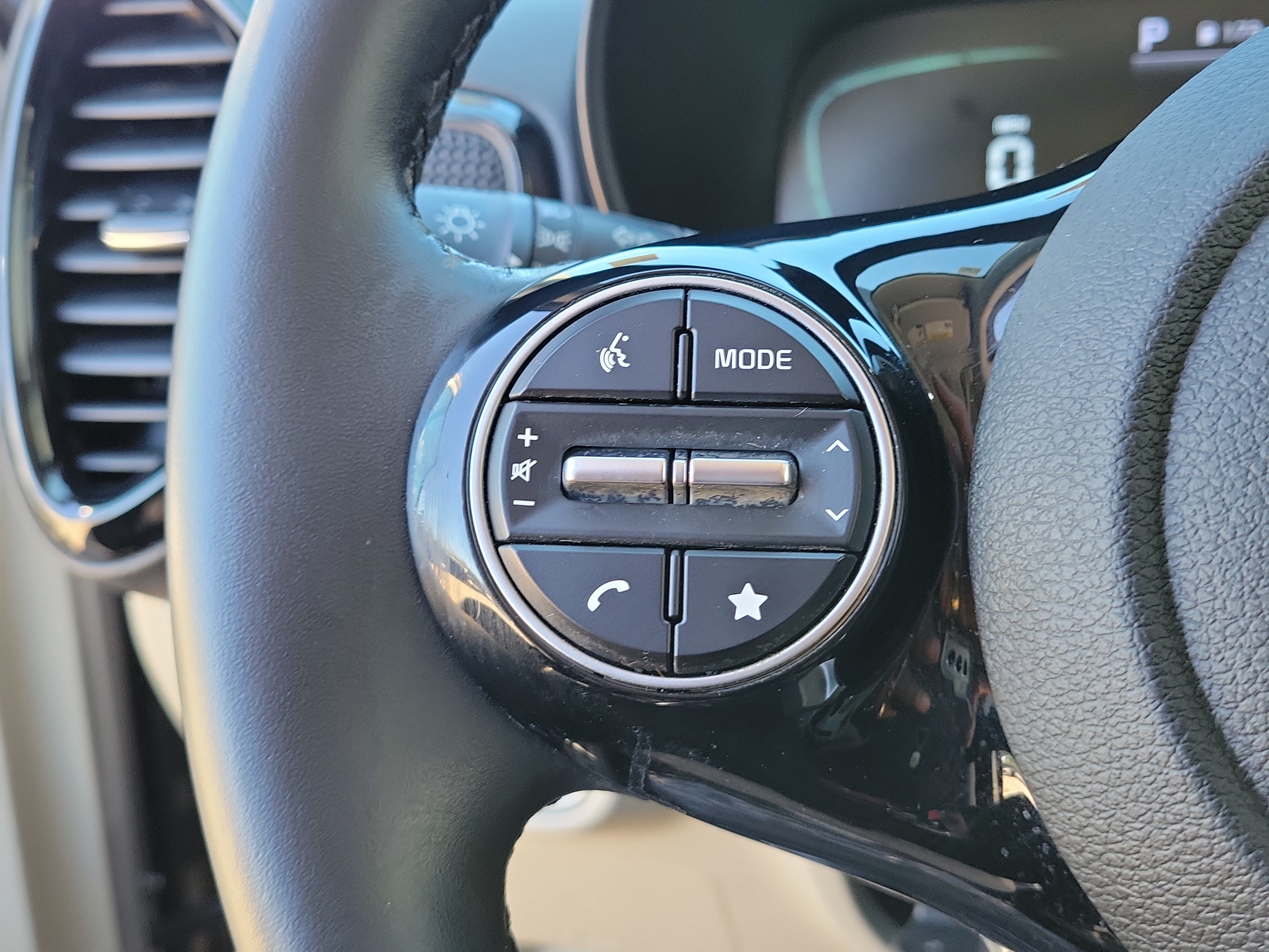 Used 2023 Kia Soul EX FWD image 24