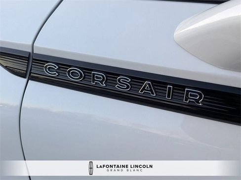 Certified 2023 Lincoln Corsair Reserve w/ Equipment Group 201A image 10