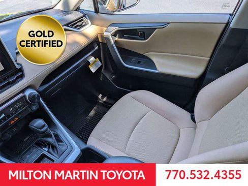 Certified 2025 Toyota RAV4 LE FWD image 17