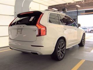 Used 2018 Volvo XC90 T6 Momentum w/ Convenience Package AWD/4WD image 3