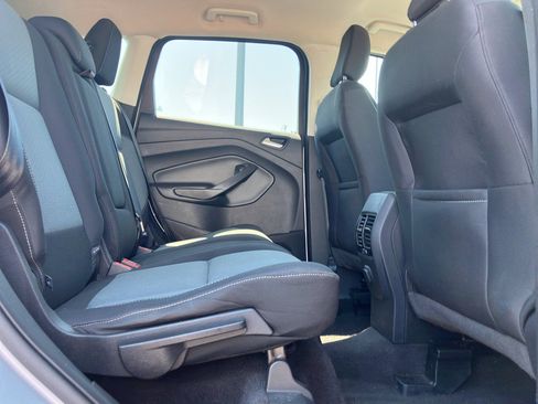 Used 2018 Ford Escape SE FWD image 29