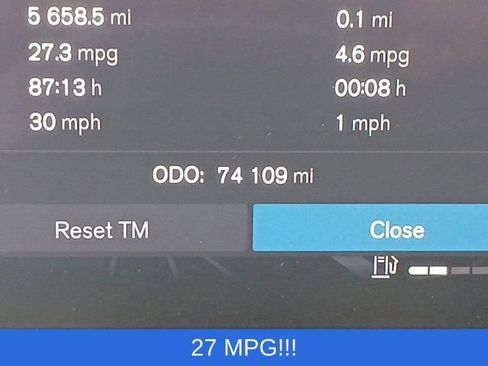 Used 2022 Volvo XC60 B5 Momentum w/ Advanced Package image 17