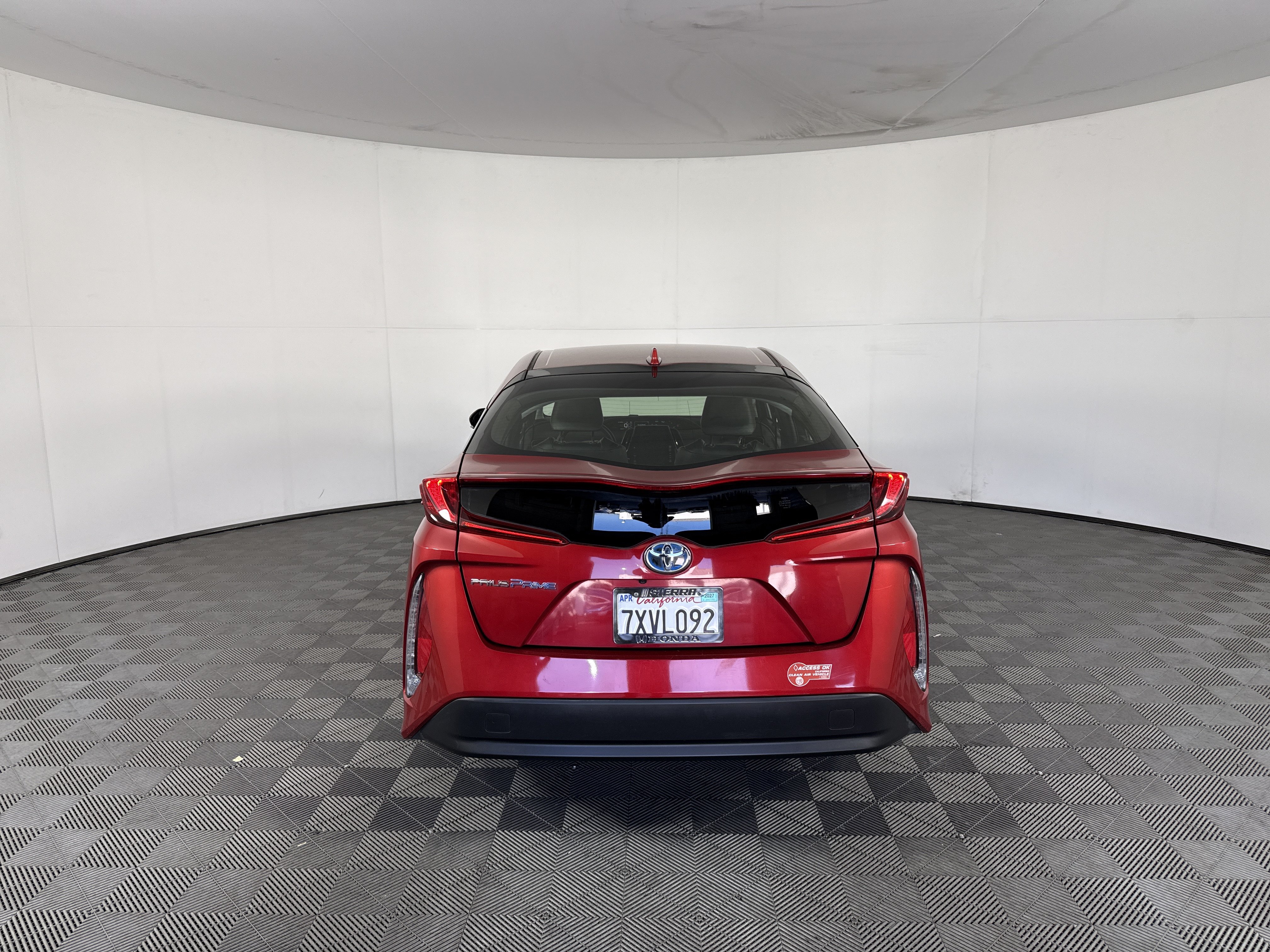 Used 2017 Toyota Prius Prime Premium w/ Carpet Mat Package FWD image 5