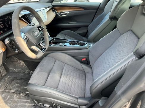 Certified 2023 Audi e-tron GT Premium Plus image 25