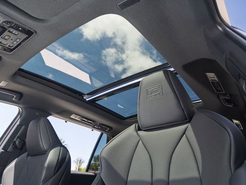 New 2026 Lexus TX 500h AWD image 20