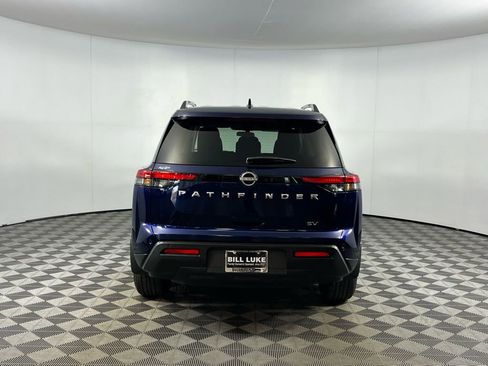Used 2024 Nissan Pathfinder SV w/ Lighting Package (N92) image 9