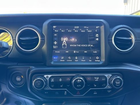 Used 2023 Jeep Wrangler Unlimited Sahara w/ Cold Weather Group image 15