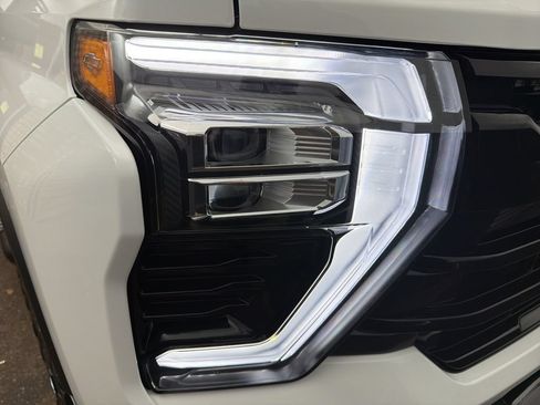 Used 2025 Chevrolet Silverado 2500 LTZ w/ Trail Boss Package AWD/4WD image 35