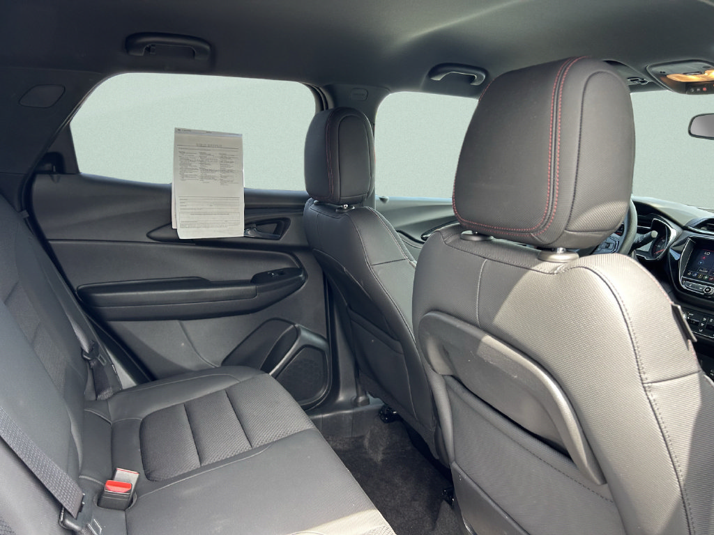 Used 2023 Chevrolet TrailBlazer RS w/ Convenience Package FWD image 21