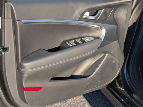 New 2026 Genesis G70 2.5T image 10