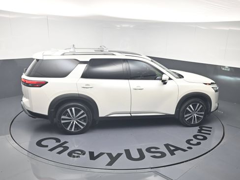Used 2023 Nissan Pathfinder Platinum AWD/4WD image 34