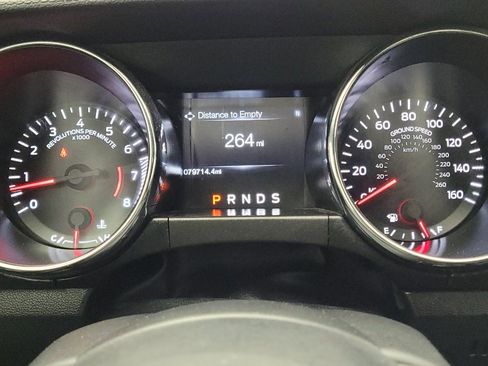 Used 2017 Ford Mustang Coupe RWD image 23