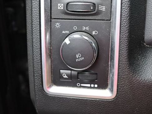 Used 2018 RAM 1500 Big Horn AWD/4WD image 27