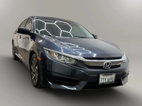 Used 2016 Honda Civic EX image 2