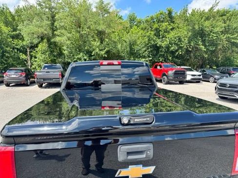 Used 2017 Chevrolet Silverado 1500 LTZ w/ LTZ Plus Package RWD image 11