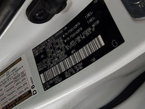 Used 2023 Lexus GX 460 Premium w/ Premium Package image 35