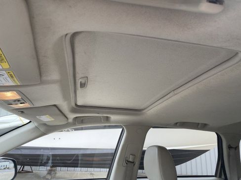 Used 2009 Mitsubishi Outlander SE image 9