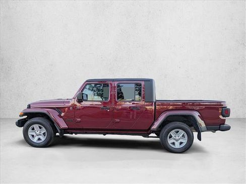 Used 2022 Jeep Gladiator Sport image 9
