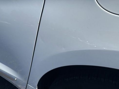 Used 2018 Chrysler Pacifica Limited FWD image 9