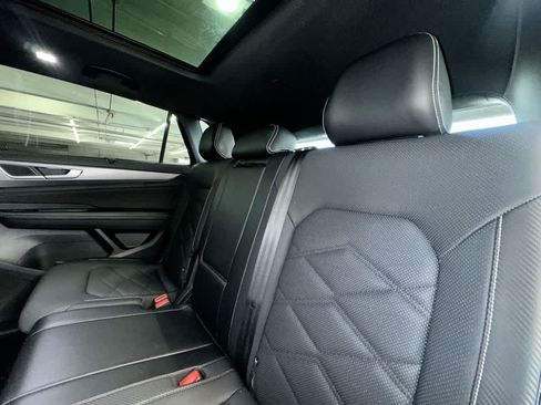 Certified 2024 Volkswagen Atlas Cross Sport SE w/ Panoramic Sunroof Package FWD image 22