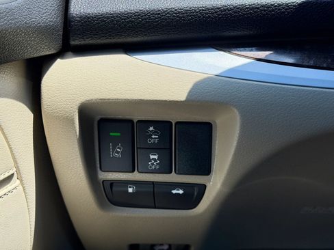 Used 2020 Acura TLX FWD image 29