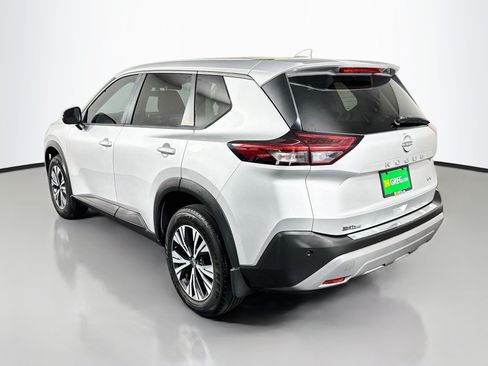 Used 2022 Nissan Rogue SV FWD image 7