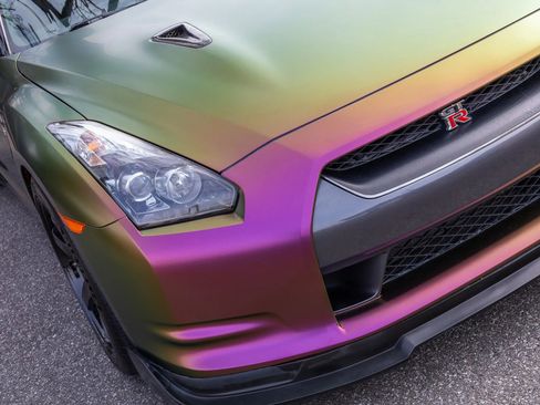 Used 2010 Nissan GT-R Premium image 13