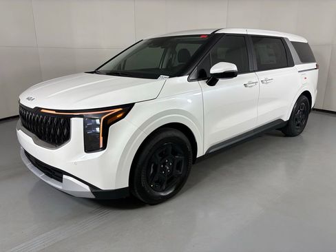 New 2026 Kia Carnival FWD image 4