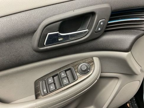 Certified 2016 Chevrolet Malibu LT FWD image 11