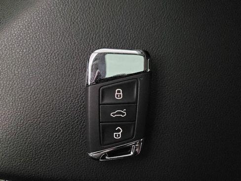 Used 2021 Volkswagen Jetta SE FWD image 27