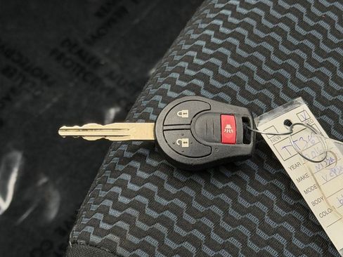 Used 2016 Nissan Versa Note SV image 28