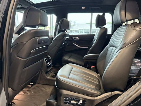 New 2026 BMW X7 M60i AWD/4WD image 15