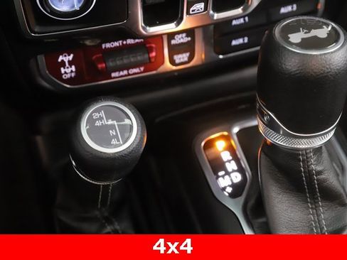 Used 2024 Jeep Wrangler Unlimited Rubicon image 23