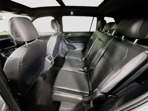 Used 2021 Volkswagen Tiguan SE R-Line w/ 3rd Row Seat Package image 17