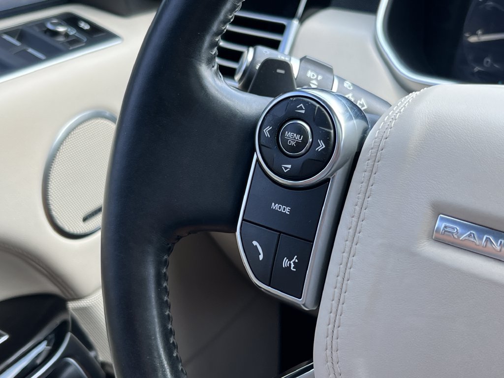 Used 2014 Land Rover Range Rover HSE AWD/4WD image 34