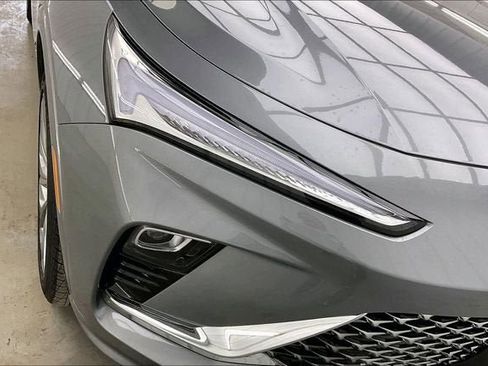 New 2026 Buick Envista Avenir image 15