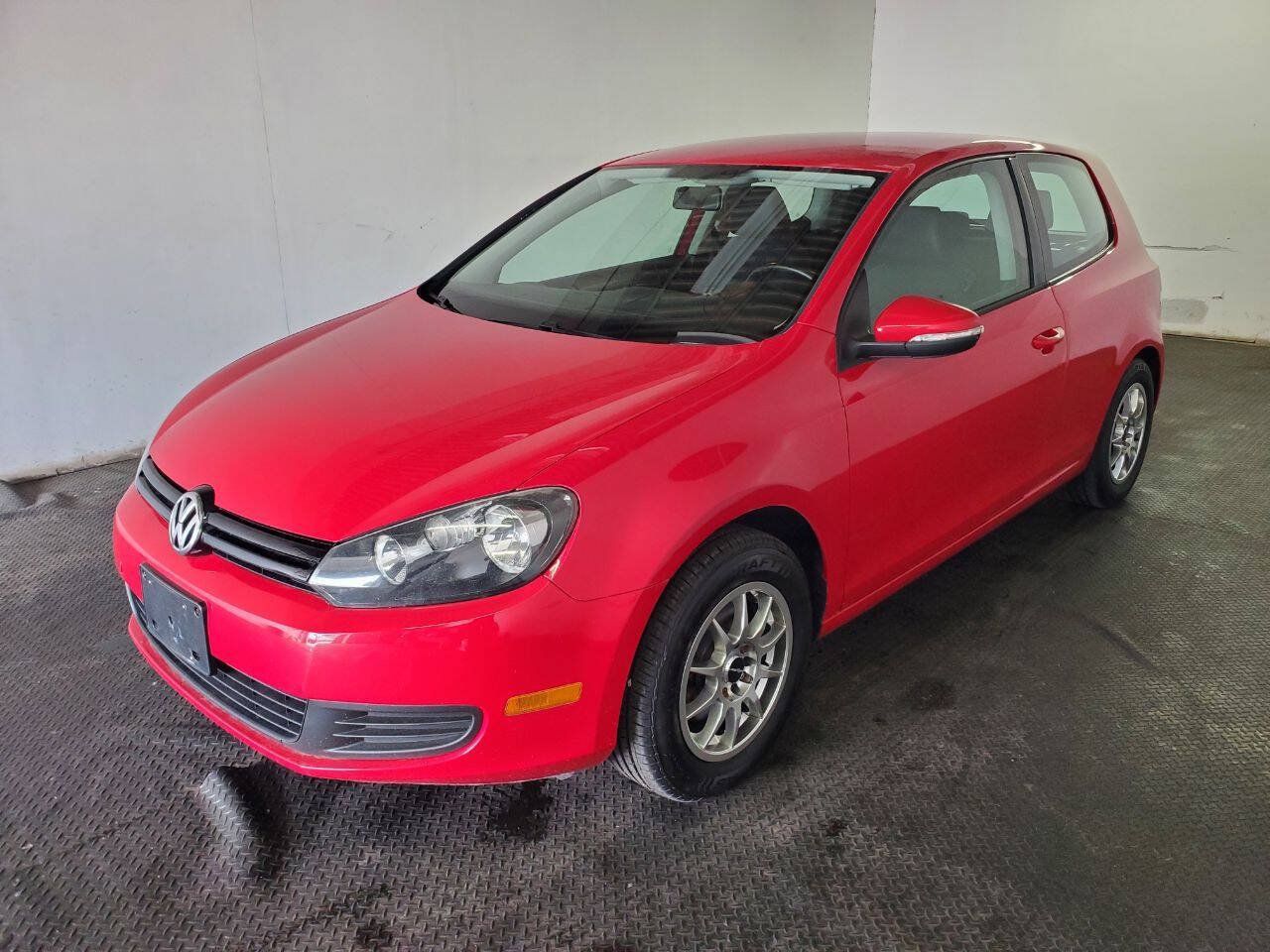 Used 2013 Volkswagen Golf 2-Door FWD image 1