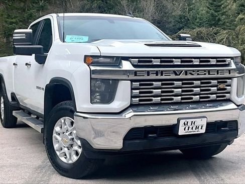 Used 2021 Chevrolet Silverado 3500 LT AWD/4WD image 3