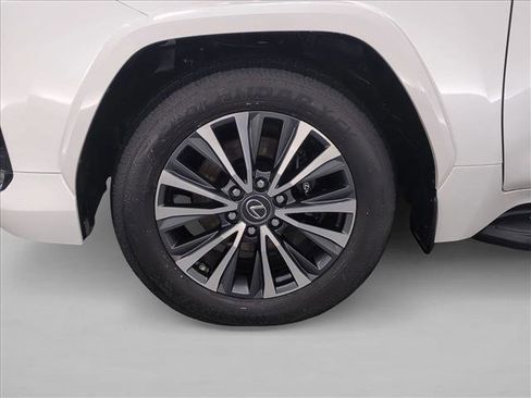 Used 2023 Lexus LX 600 4WD w/ Interior Upgrade Package image 29