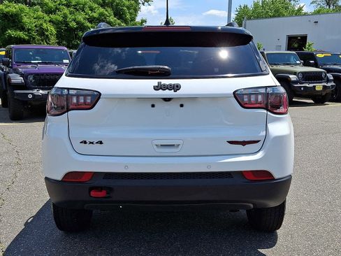 Used 2023 Jeep Compass Trailhawk AWD/4WD image 5