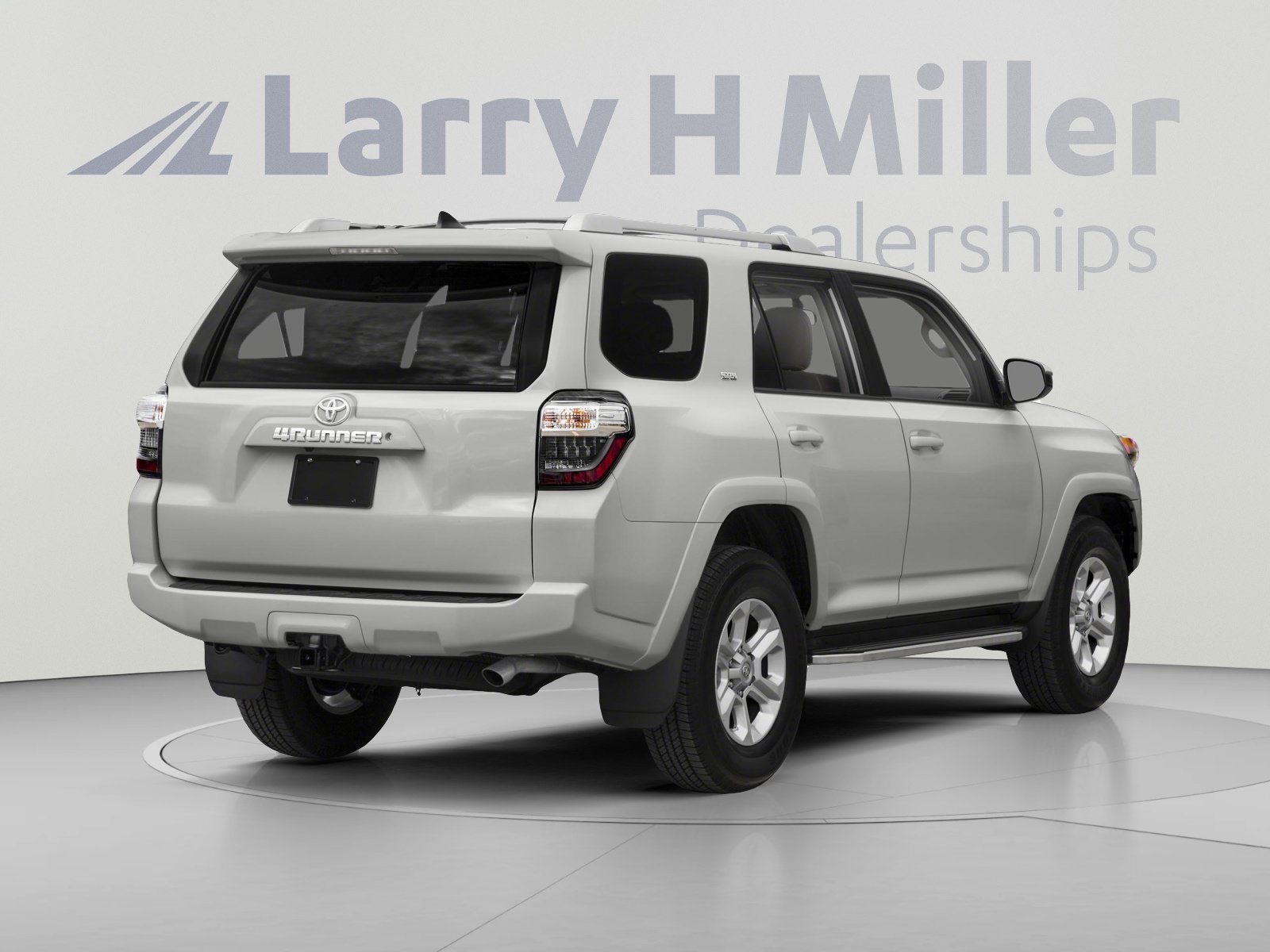 Used 2018 Toyota 4Runner SR5 Premium AWD/4WD image 2