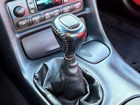 Used 2003 Chevrolet Corvette Z06 w/ Memory Package, 3 Drivers image 17