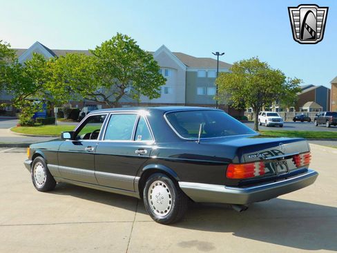 Used 1991 Mercedes-Benz 420 SEL image 4
